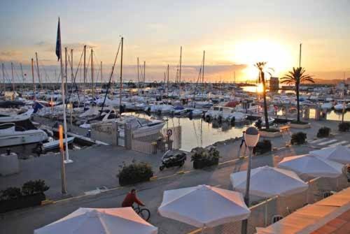 Appartement Baviera Hills - Torre Del Mar - Costa Del Sol Caleta De Velez Exteriör bild